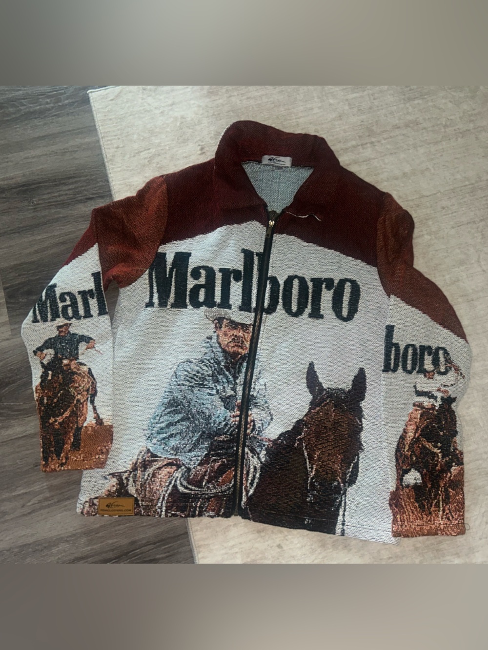 RMD Clothing Marlboro Man on Horse Red and Cream Western Zip Jacket size small